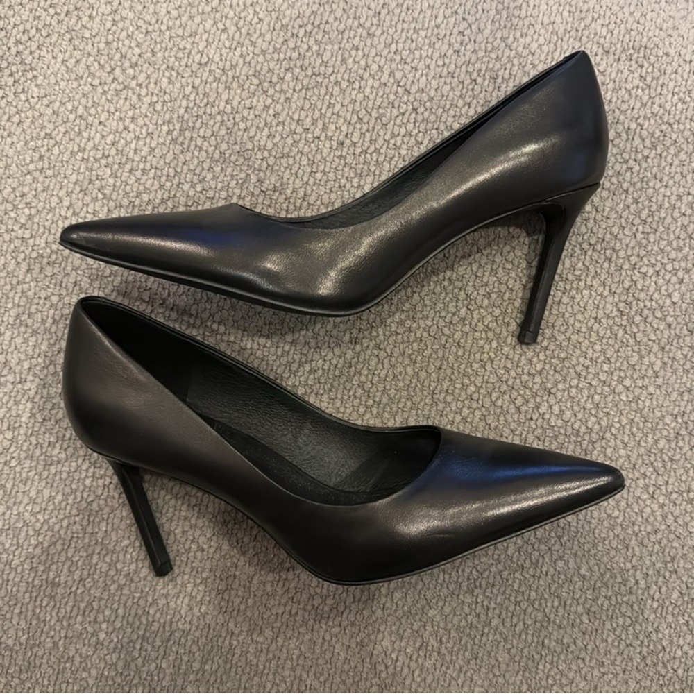 Jeffrey Campbell Black Pumps